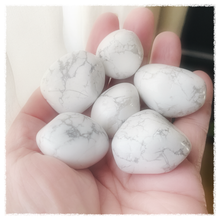 Load image into Gallery viewer, Large Howlite Tumbles