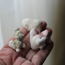 Load image into Gallery viewer, Raw Snakeskin Agate Stones