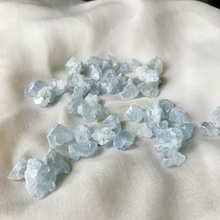 Load image into Gallery viewer, Celestite raw Crystals