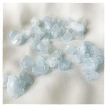 Load image into Gallery viewer, Celestite raw Crystals