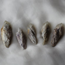 Load image into Gallery viewer, Amegreen Crystals