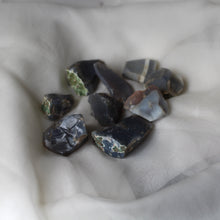 Load image into Gallery viewer, Blue Agate from Nova Scotia