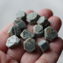 Load image into Gallery viewer, Select Blue Sapphire Crystals