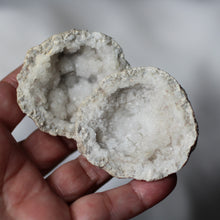 Load image into Gallery viewer, Calcite Geode