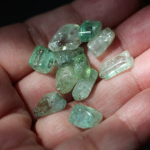 Load image into Gallery viewer, Light Emerald Tumbles
