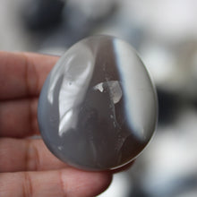 Load image into Gallery viewer, Orca Agate - Song of Stones