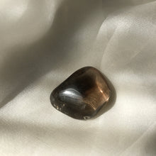 Load image into Gallery viewer, Natural Ouro Verde Metamorphosis Quartz tumble