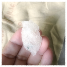 Load image into Gallery viewer, Pollucite Crystals