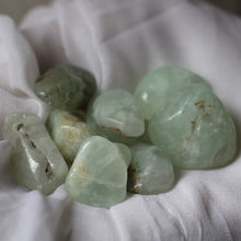 Load image into Gallery viewer, Prehnite