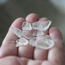 Load image into Gallery viewer, River Tumbled Topaz Crystal leaves - Song of Stones