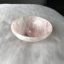 Load image into Gallery viewer, Star Rose Sphere and Bowl