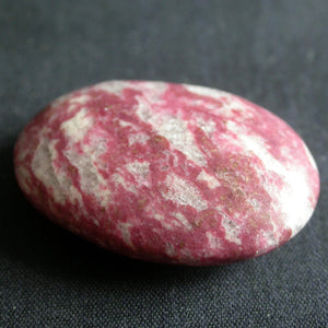 Thulite Stone of the Angels - Song of Stones