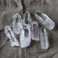 Load image into Gallery viewer, Titanium Gas Phantom Dow Crystals - Song of Stones