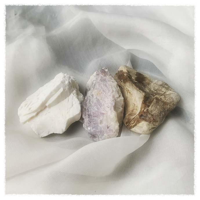 Crystal Courage: Three Stones to ease fear