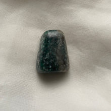 Load image into Gallery viewer, Becoming Queen Fuchsite