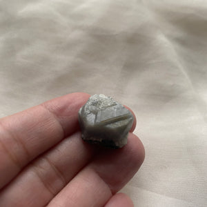 Queen Mother Sapphire Crystal