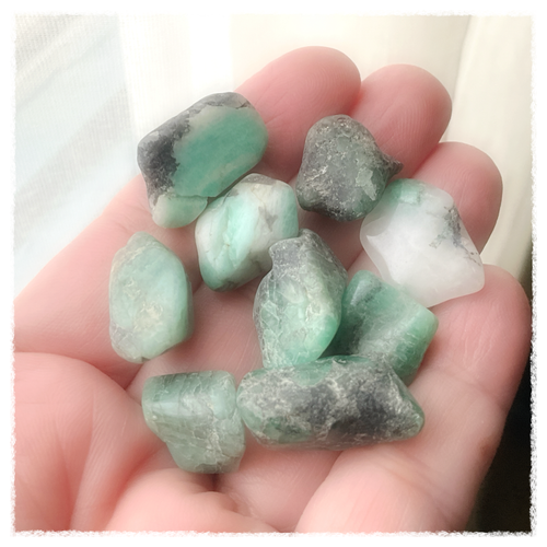 Emerald Tumbles small