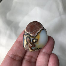 Load image into Gallery viewer, Carrying Creation Oregon Opal