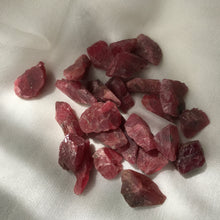 Load image into Gallery viewer, Raw Rhodonite Crystals