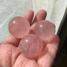 Load image into Gallery viewer, Star Rose Quartz deep rose