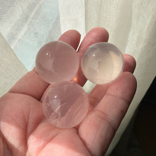 Load image into Gallery viewer, Star Rose Quartz light pink