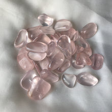 Load image into Gallery viewer, Tumbled Rose Girasol Quartz