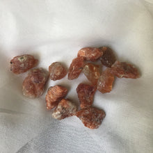 Load image into Gallery viewer, Raw Sunstone