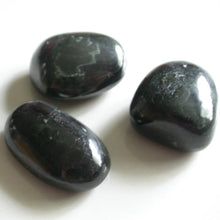 Load image into Gallery viewer, Black Diopside - Song of Stones
