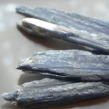 Load image into Gallery viewer, Blue Kyanite - Song of Stones