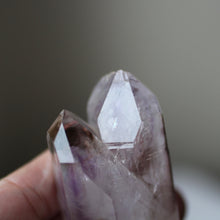 Load image into Gallery viewer, Izia Amethyst Bubble Crystal - Song of Stones