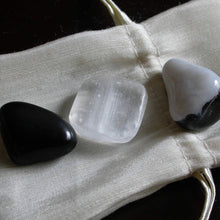 Load image into Gallery viewer, Black and White Stone Trio - Song of Stones