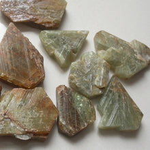 Load image into Gallery viewer, Chrysoberyl Crystals - Song of Stones