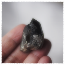 Load image into Gallery viewer, Kin Crystals - Song of Stones