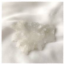 Load image into Gallery viewer, Crystal Sheep