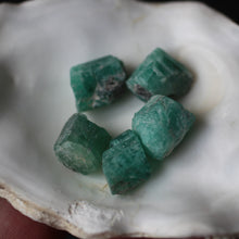 Load image into Gallery viewer, Emeralds from Oz Circle of 5 A