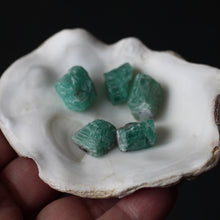 Load image into Gallery viewer, Emeralds from Oz Circle of 5 A
