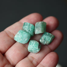 Load image into Gallery viewer, Emeralds from Oz Circle of 5 A