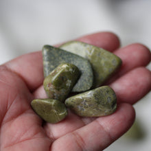 Load image into Gallery viewer, Epidote Tumbles
