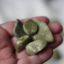 Load image into Gallery viewer, Epidote Tumbles