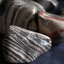 Load image into Gallery viewer, Flint Stone from Arizona - Song of Stones