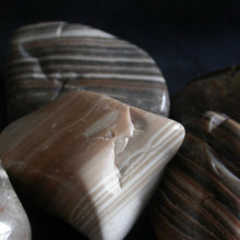 Load image into Gallery viewer, Flint Stone from Arizona - Song of Stones