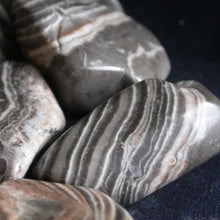 Load image into Gallery viewer, Flint Stone from Arizona - Song of Stones