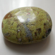 Load image into Gallery viewer, Green Opal - Song of Stones