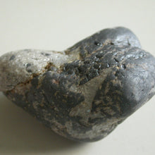 Load image into Gallery viewer, Ilmenite - Song of Stones