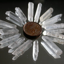 Load image into Gallery viewer, Quartz Crystals from Japan - Song of Stones