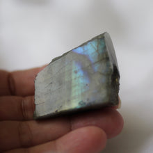 Load image into Gallery viewer, Labradorite - Song of Stones