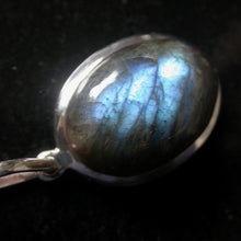 Load image into Gallery viewer, Flashy Labradorite Pendant 3 - Song of Stones