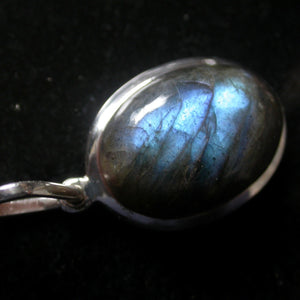 Flashy Labradorite Pendant 3 - Song of Stones