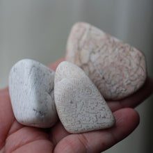 Load image into Gallery viewer, Messenger Stone - Song of Stones
