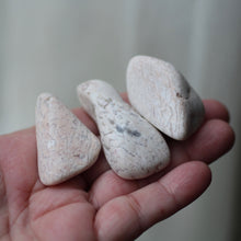 Load image into Gallery viewer, Messenger Stone - Song of Stones